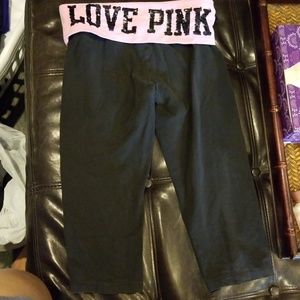 VS Pink capri